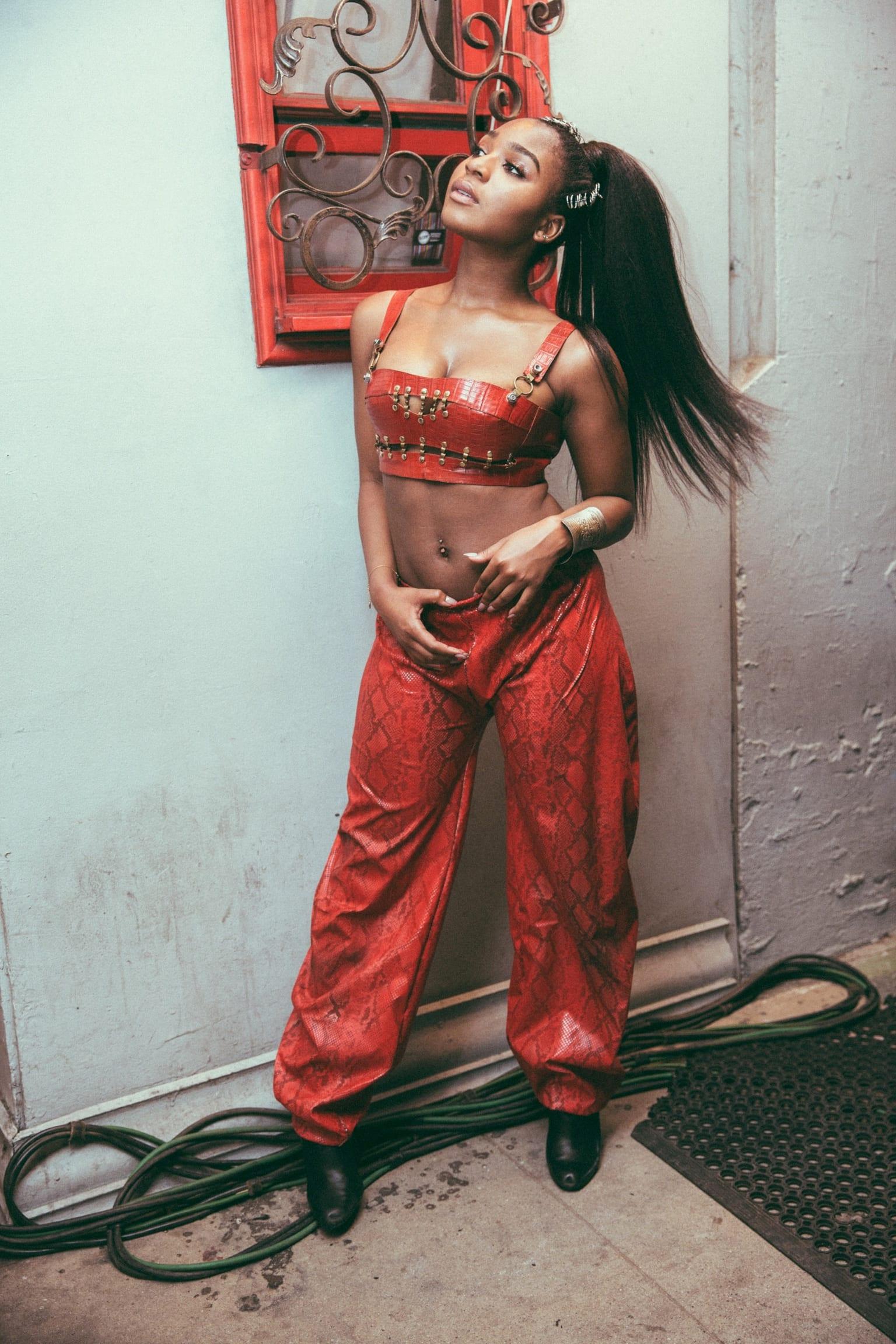 Fifth Harmony, frame 02